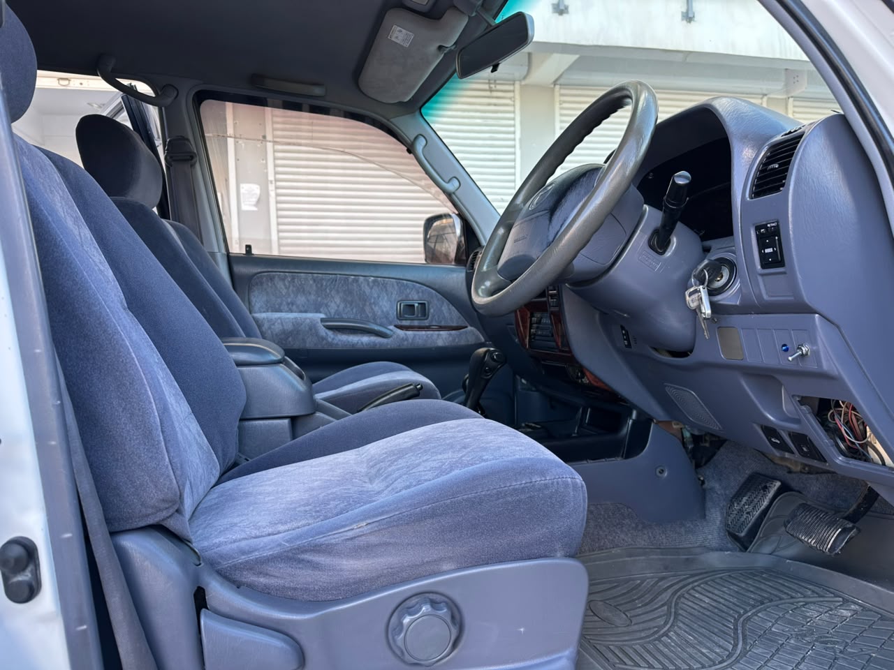 LAND CRUISER PRADO thumbnail 8